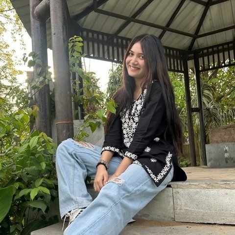 Neha Kamya — Sales Executive